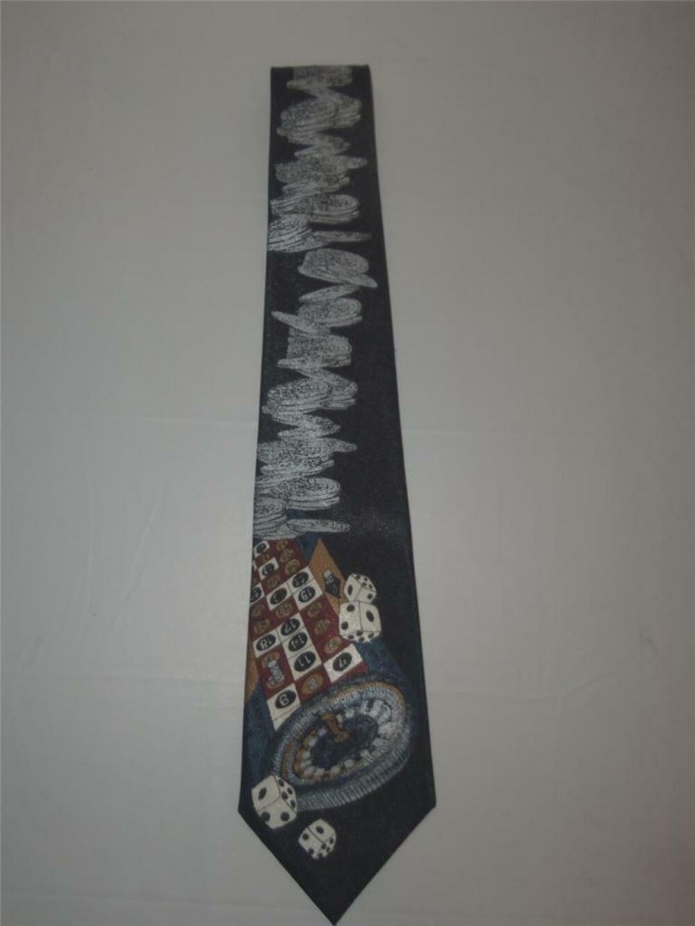 Casino Dino Romaro Roulette Wheel Tie Gambling -1112T18